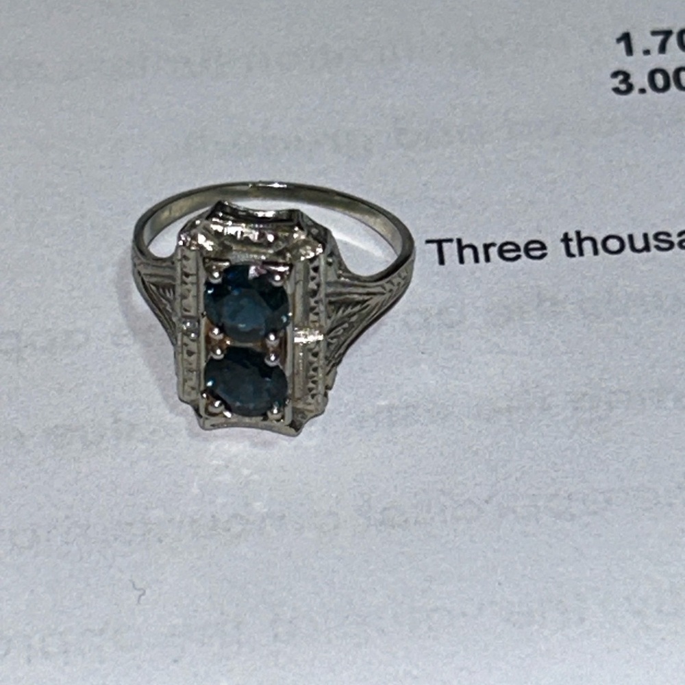 Women’s 18kt Gold Sapphire Foliate Ring 8